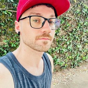 Meet your Posher, Lory